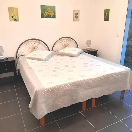 Bleu-esterel, 50m De La Plage, 4 Personnes Apartment *